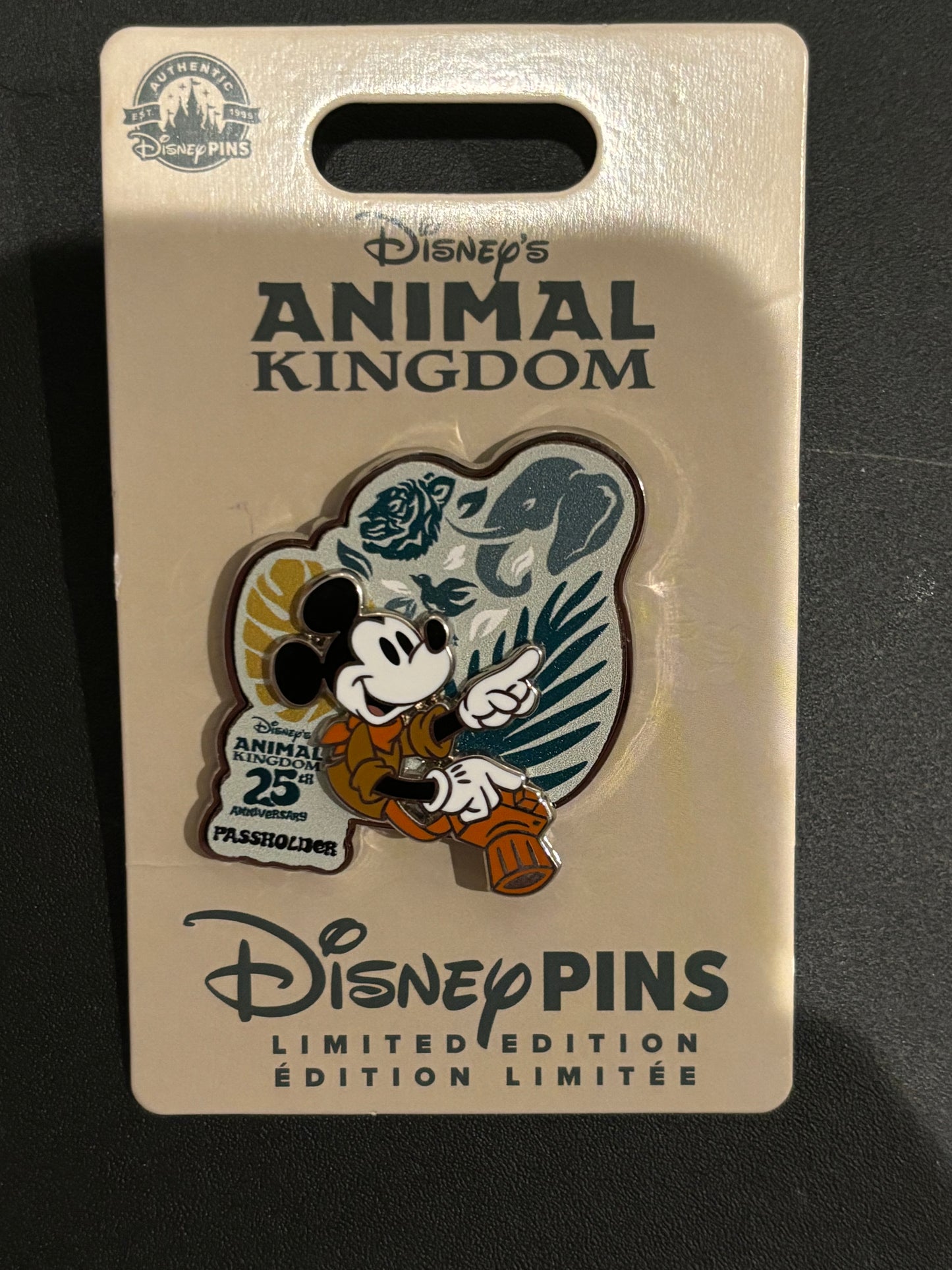 Animal Kingdom 25th Anniversary Limited Edition 5000 Pin