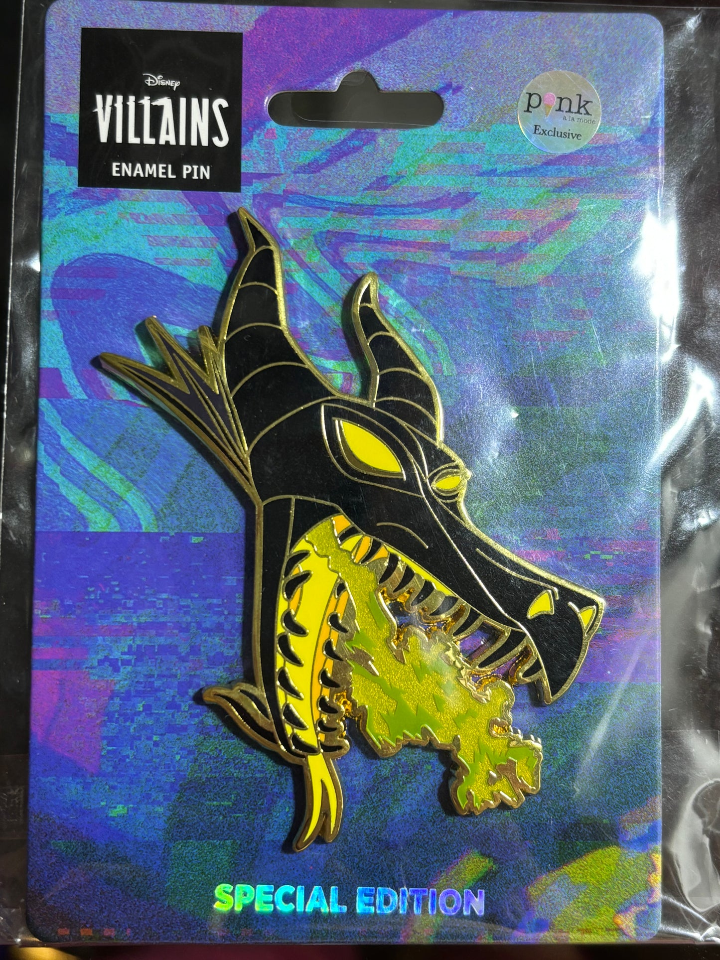 PALM Maleficent Dragon Portrait Limited Edition 300 Pin