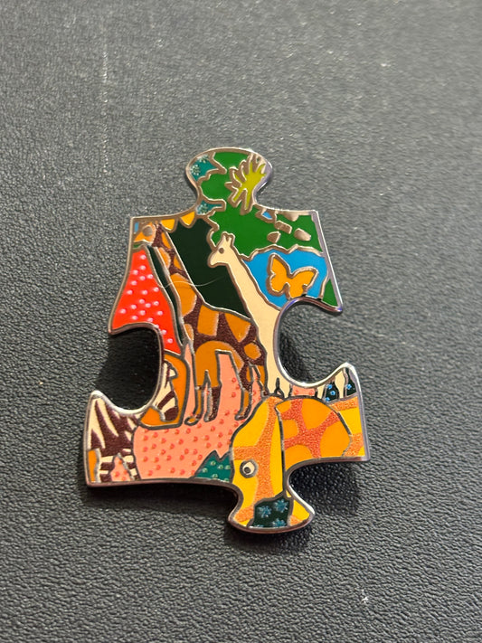 2023 Animal Kingdom Mystery Puzzle - Right Center Pin