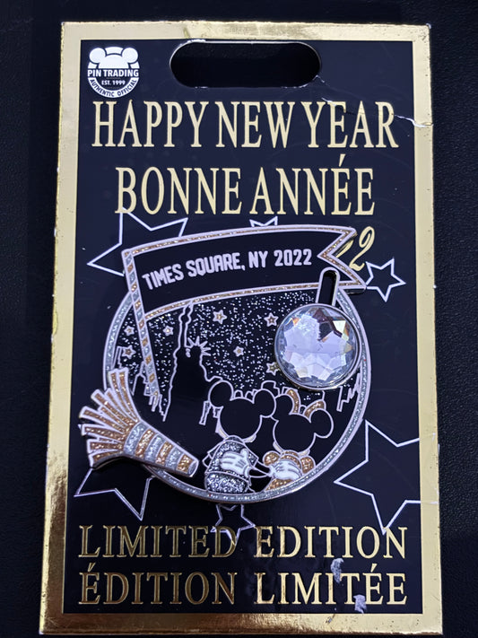 Times Square Happy New Year 2022 Mickey/Minnie Limited Release Pin